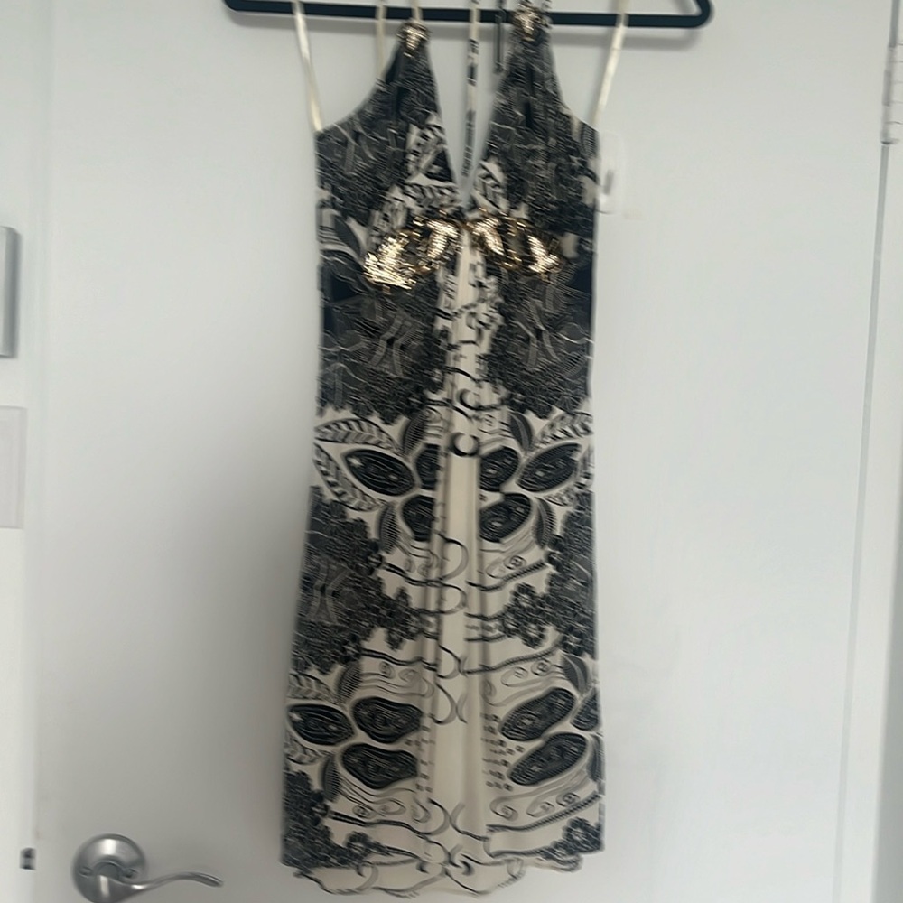 Sky Black and White Vintage, Mini Dress